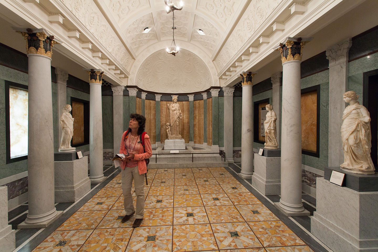 Lolo in Getty Villa Exhibit Lolo in Getty Villa Exhibit