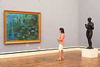 Lono enjoying Monet at the Neue Pinakothek Lono enjoying Monet at the Neue Pinakothek
