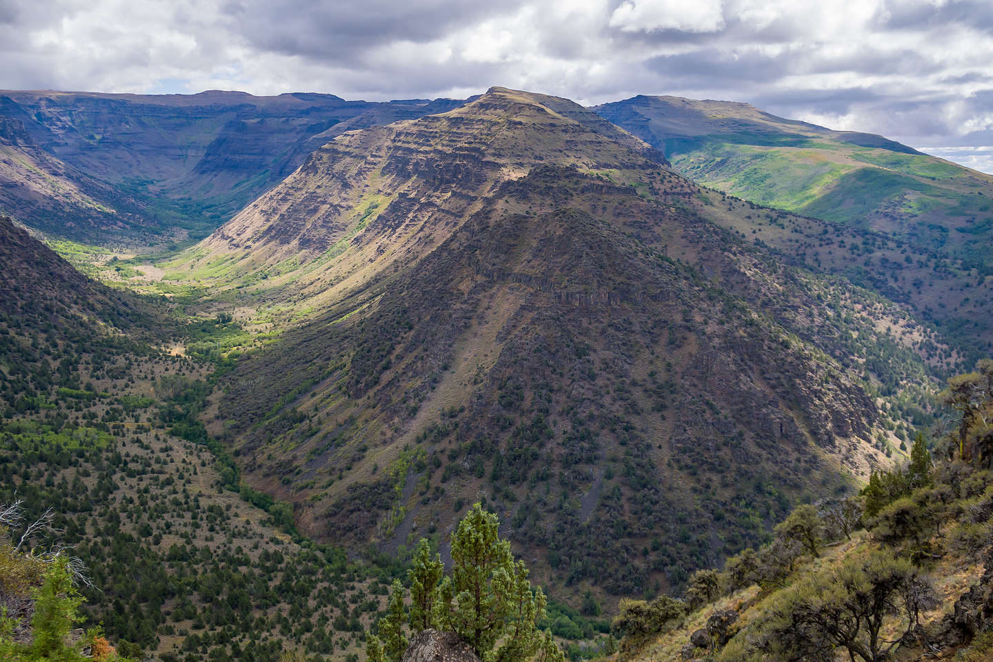 Indian Gorge Lookout along the Steens Mountain Scenic Byway Indian Gorge Lookout along the Steens Mountain Scenic Byway