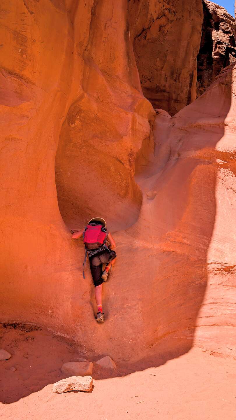 Scary entrance into Peekaboo Slot Canyon